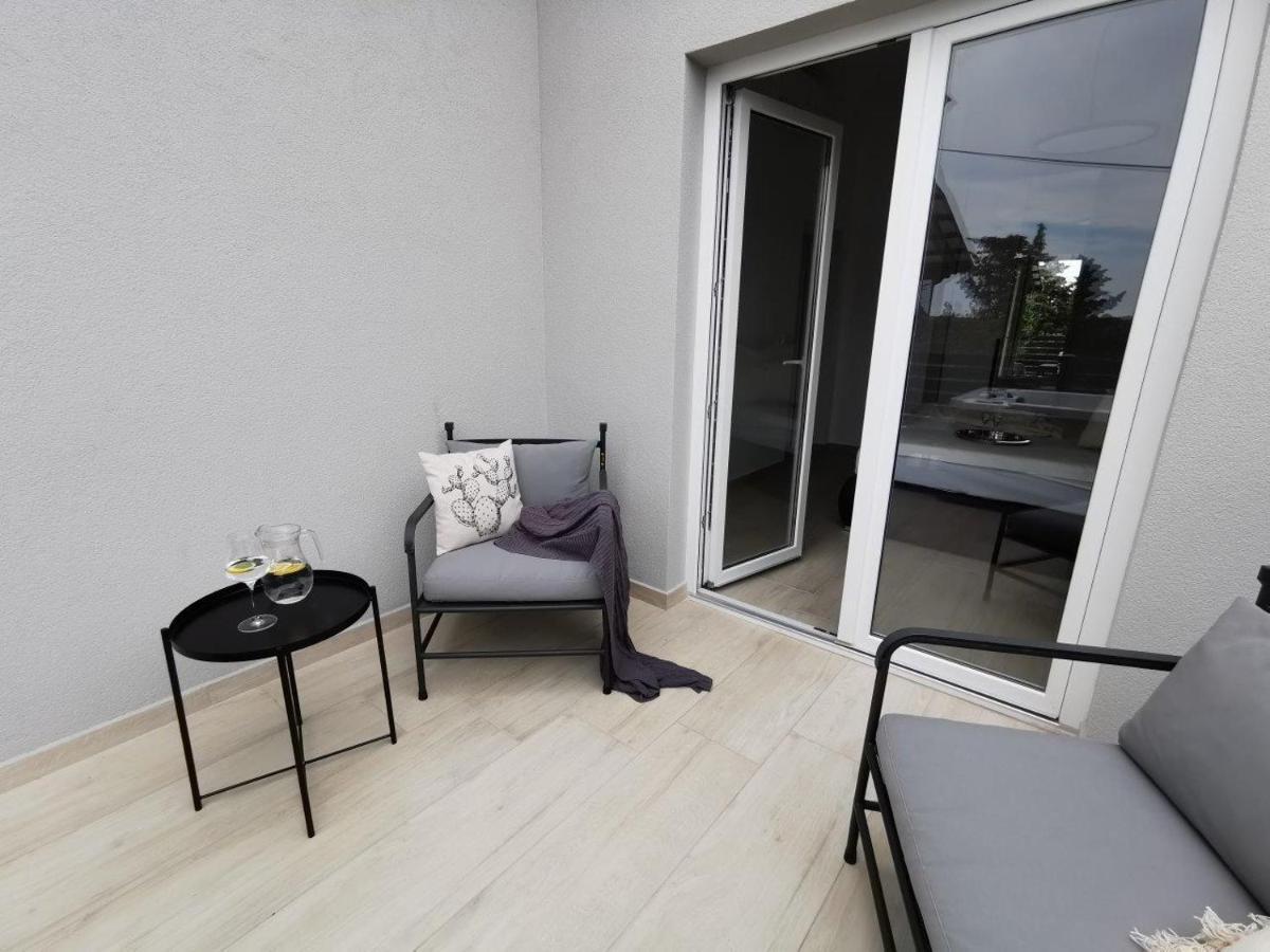 מאלי לוסיניי Villa Poljana מראה חיצוני תמונה