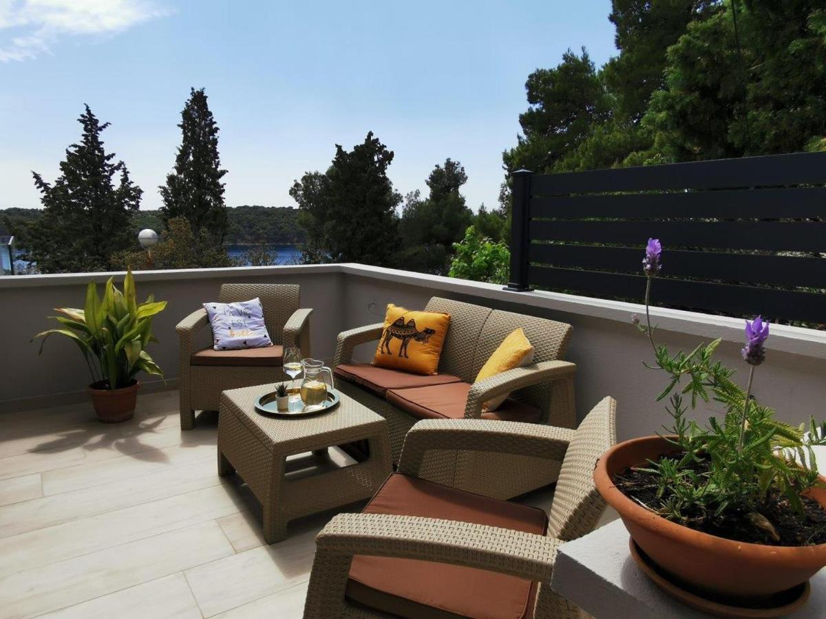 מאלי לוסיניי Villa Poljana מראה חיצוני תמונה