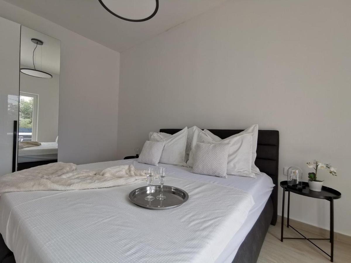 מאלי לוסיניי Villa Poljana מראה חיצוני תמונה